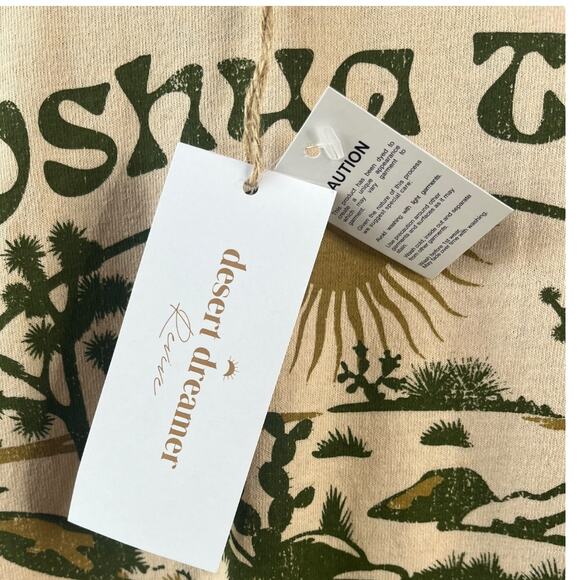Desert Dreamer Joshua Tree California graphic tee beige green XS NWT - Picture 8 of 8